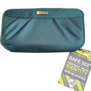 Travelon RFID blocking wallet green NWT